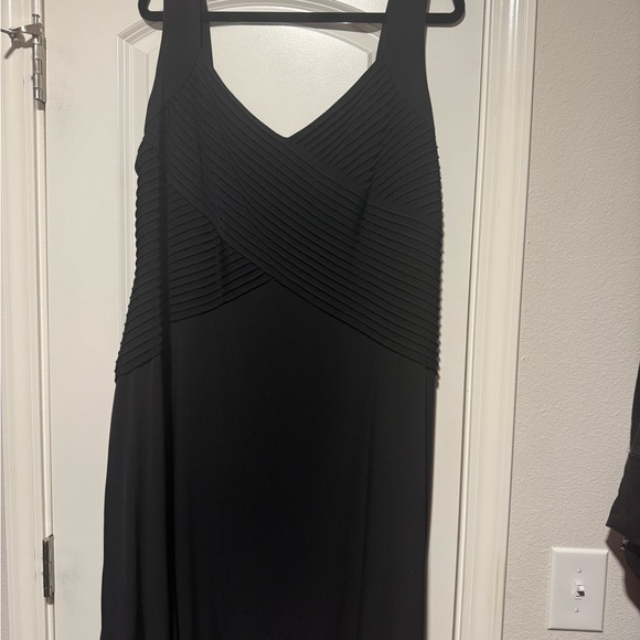 Calvin Klein Dresses & Skirts - Calvin Klein Black Textured Midi Dress